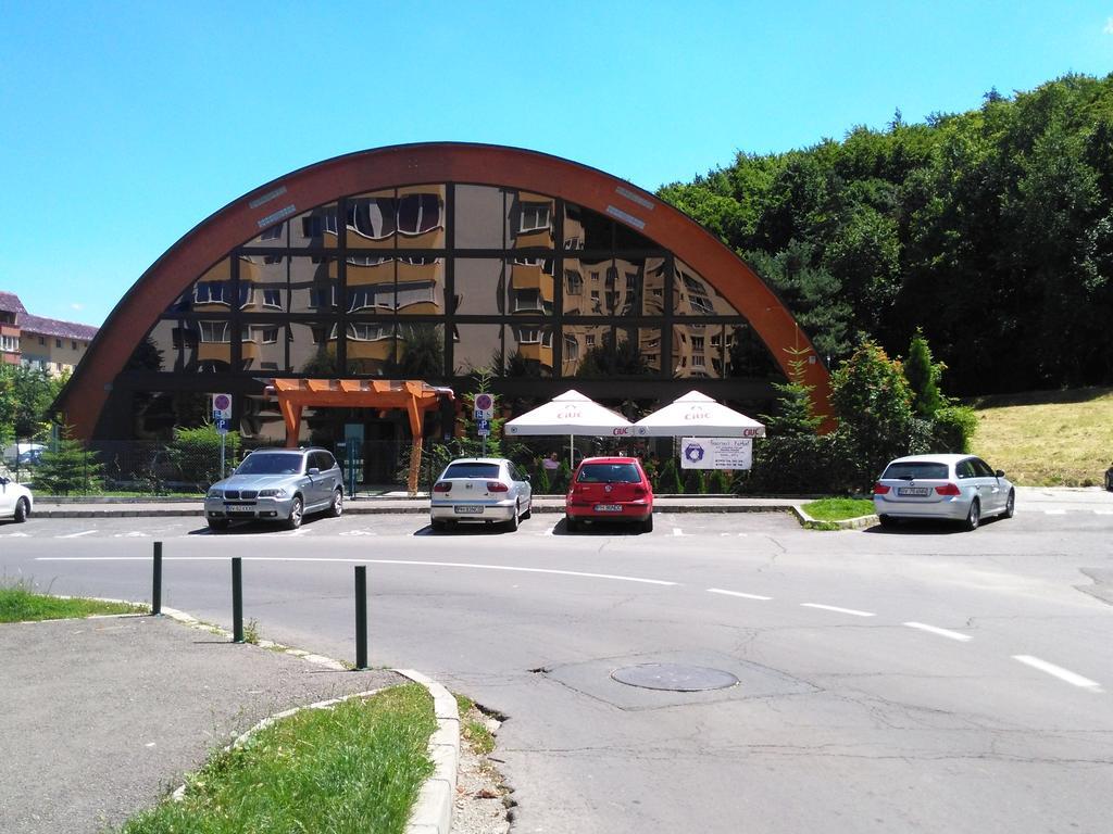 Apartament Nora Braşov Buitenkant foto